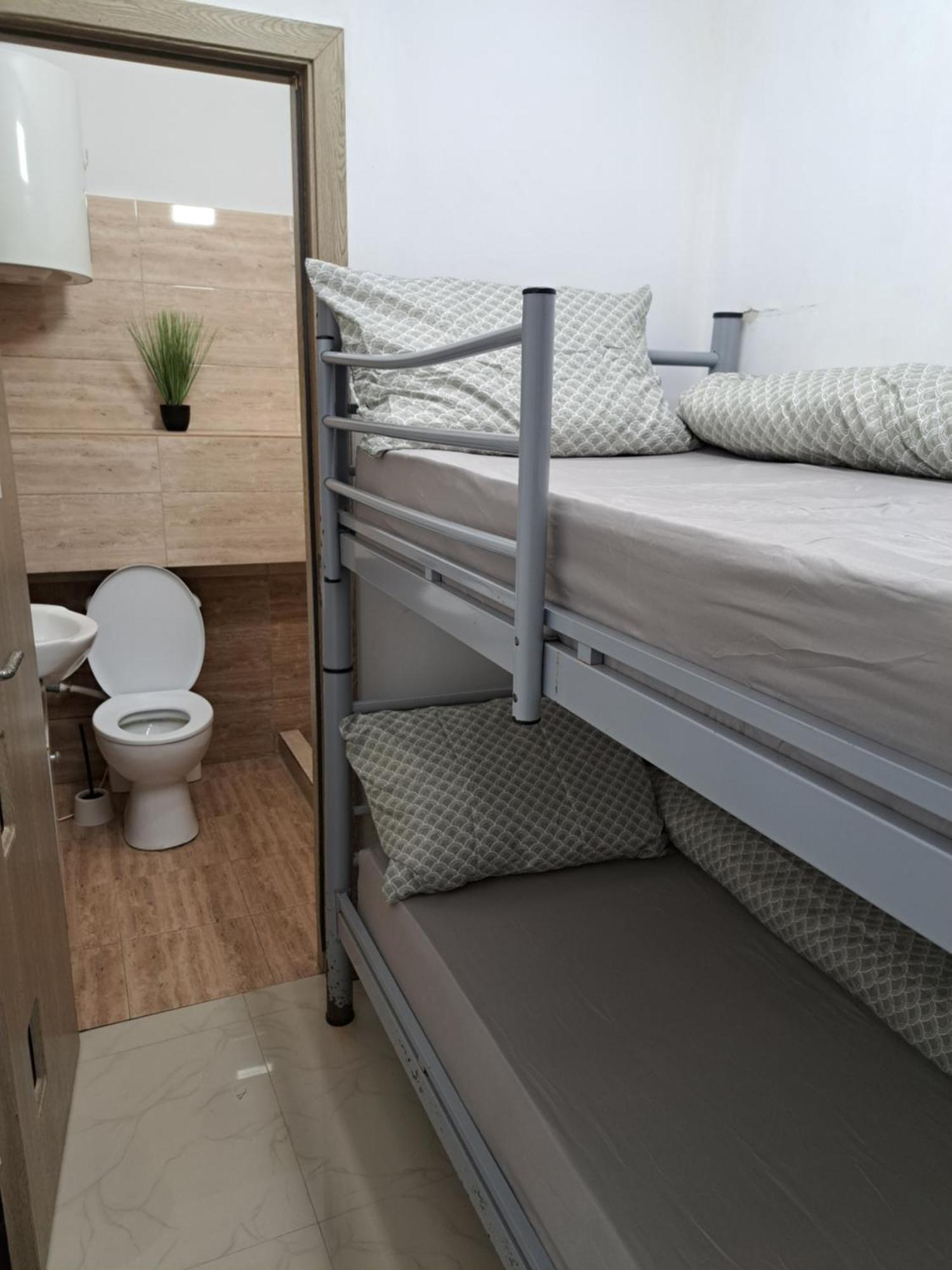 Regim Hotelier Pietonala Nagyvárad Szoba fotó