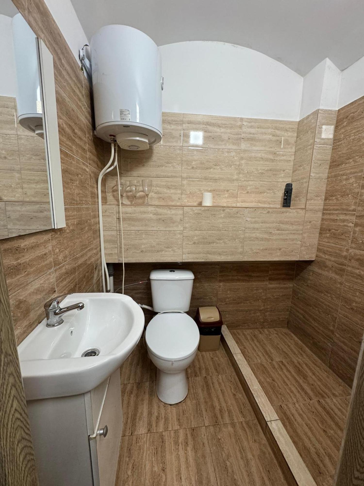 Regim Hotelier Pietonala Nagyvárad Kültér fotó